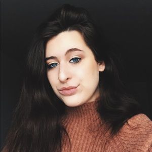 Meet your Posher, Michaela